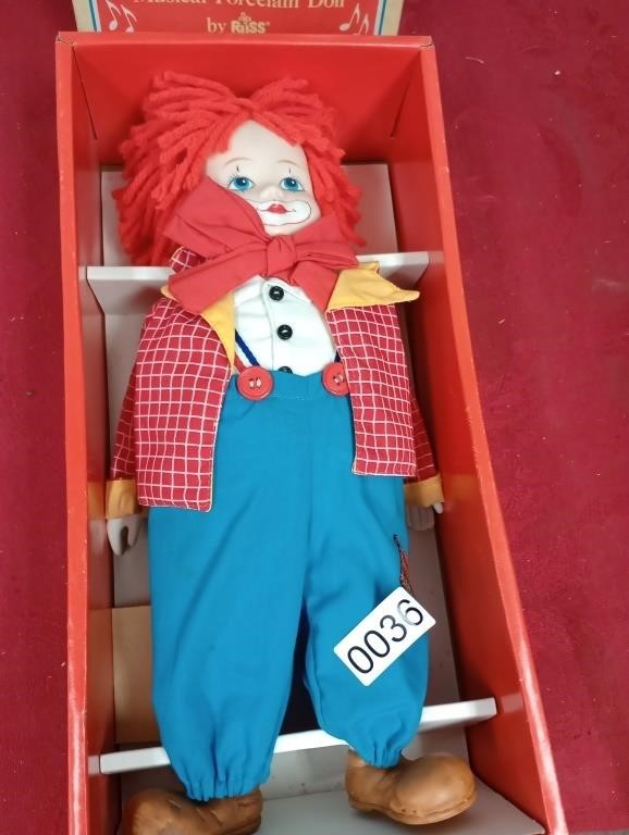 Chips musical doll