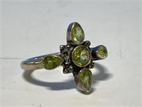 Sterling & Green Stone Ring Size 7