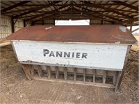 Pannier Livestock Feeder