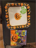 Halloween Plates and Napkins Lot