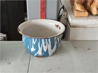 Antique blue & white swirl graniteware chamber pot