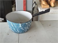 Antique b&w graniteware pan