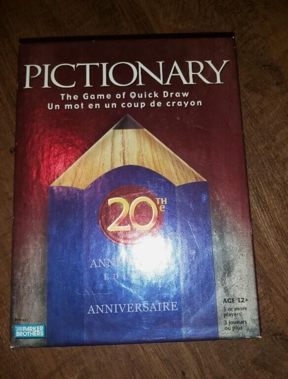 VINTAGE PICTIONARY Board Game-20TH EDITION