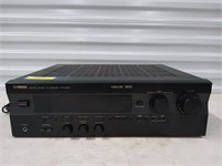Yamaha HTR-5230 AV receiver, missing two feet
