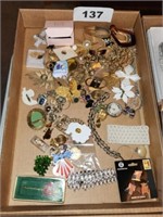 LOT VARIOUS PIECES COSTUME JEWELRY