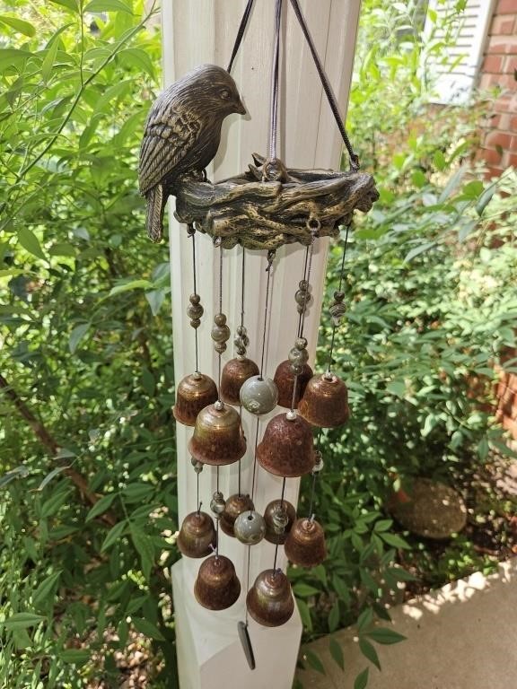 Metal Bird on Nest w/ Chime Bells
