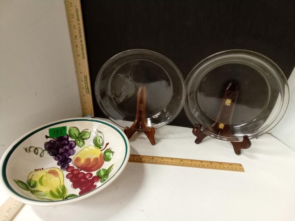 Pyrex & FireKing Pie Plates & Salad / Fruit Bowl