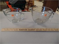 2 Measuring Cups, 4 & 8 cups