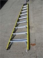 10' Fiberglass Step Ladder