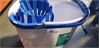 MOP BUCKET WITH RINGER