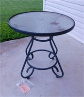 Metal framed glass top patio table, 27" x 27"
