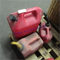 3 gas cans