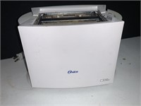 2 SLICE TOASTER BY OSTER USED