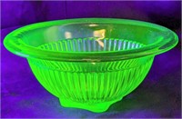 Depression Uranium Small Glass Bowl