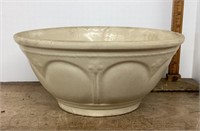 \Goodwin Bros. stoneware mixing bowl