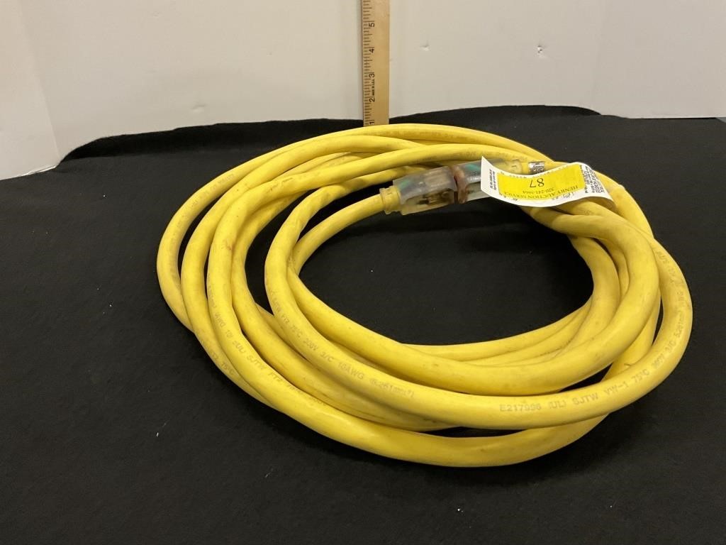 25 ft Heavy Duty Extension Cord