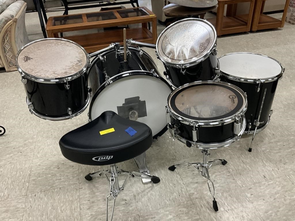 Drum set with stool