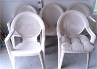 (5) Grosfillex Patio Chairs w/4 Pads