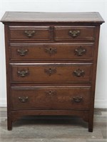 Antique chest of drawers