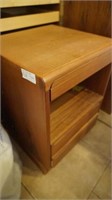 Bedside table 20x18x28