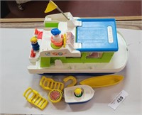 Vintage  Fisher Price Happy Houseboat, Assessori