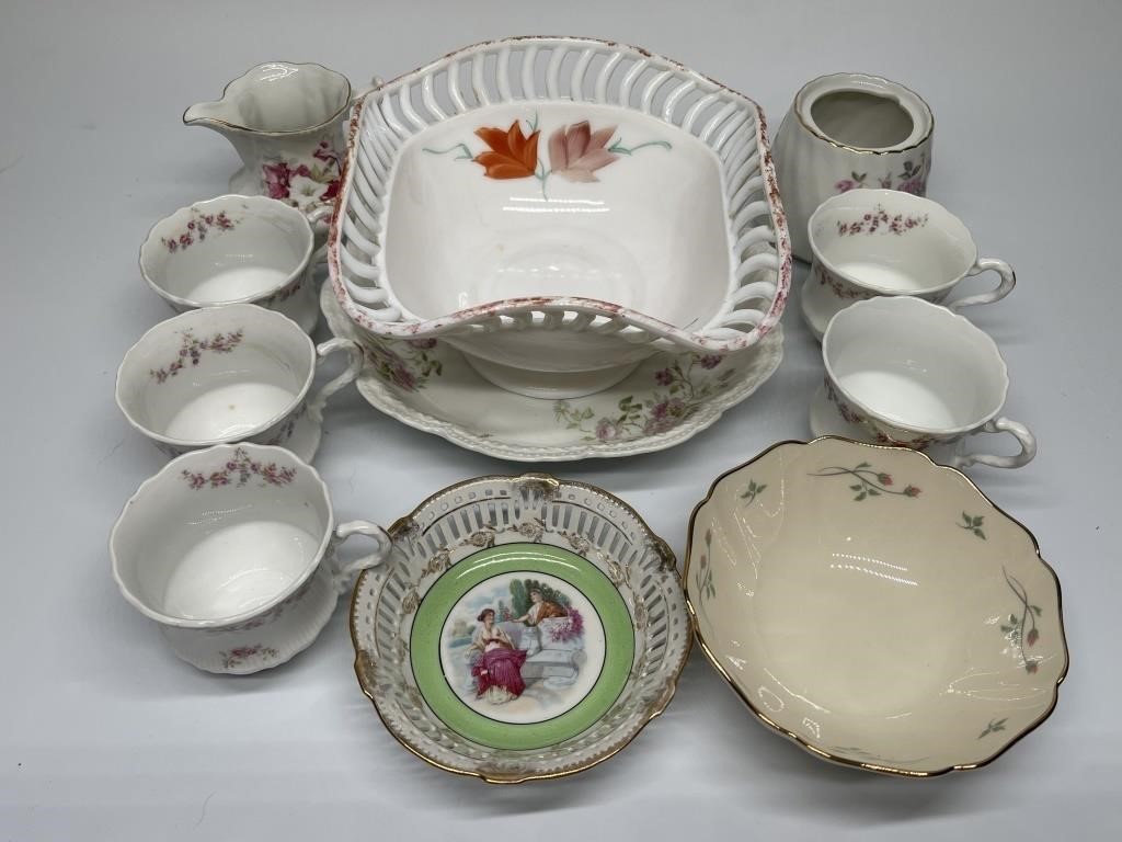 Selection of Mismatched China Pieces, Most Vintage