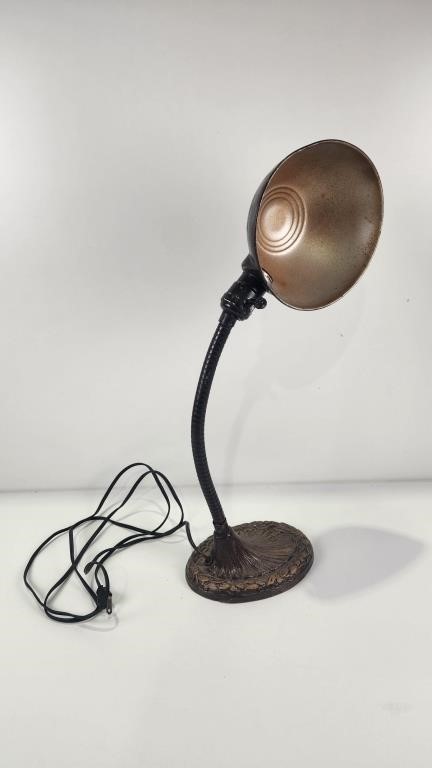 Antique Table Lamp 19" tall, needs new plug