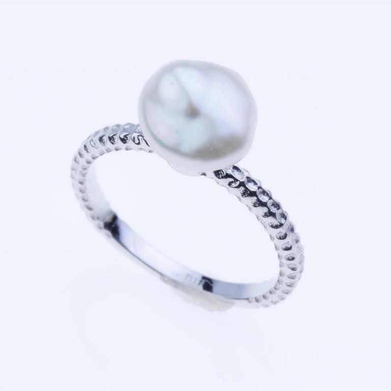 Magnificant Pearl Textured Ring - Size 7.5