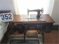 Single Treadle Sewing Machine