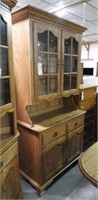 Dutch Country Heirlooms Manchester Red Oak hand