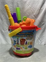 Made For Fun 17 Piece Bucket Playset (Missing 4