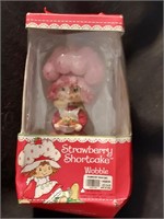 STRAWBERRY SHORTCAKE WOBBLEHEAD VINTAGE