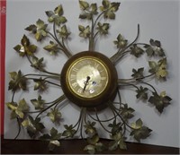 Vintage Golden Leaf United Clock