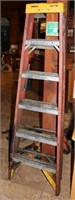 [CH] 6ft Fiberglass Stepladder