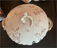 Haviland Limoges porcelain tureen