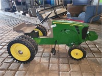 JD 8530 Peddle Tractor