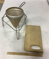 Ricer & cutting board