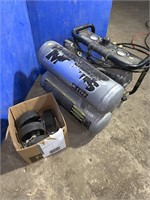 ***MAXXUS air compressor just hums, box of caster