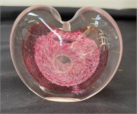 Glass, heart paper, weight 4 inches tall