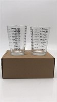 New 2 Glass Measuring Cups 4oz Each