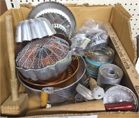LOT OF BAKING ITEMS