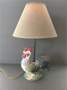 Ceramic rooster lamp working