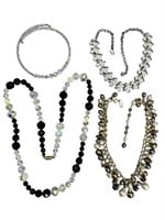 4 Unique Vintage Fashion Necklaces