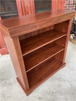 Nice bookshelf measures 35 1/2 inches x 13 inches