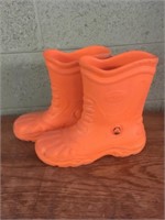 Extra large crocs rain boots