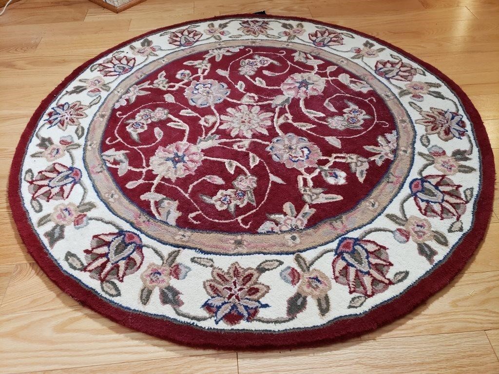 4' Round Rug