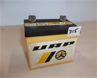 Vintage UAP Battery Transistor Radio