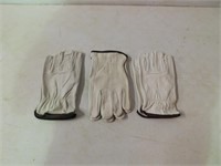 Three pair of Large Condor leather gloves