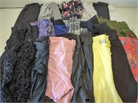 Box of 23 pairs women's pants and shorts.