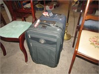 2 WHEELED SUIT CASES